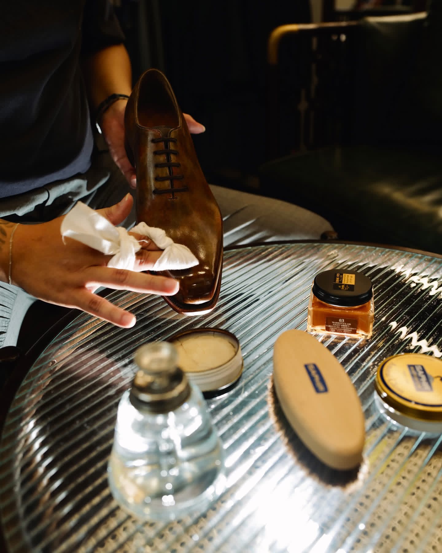 Leather shoe conditioning after rain — Marcher Saigon